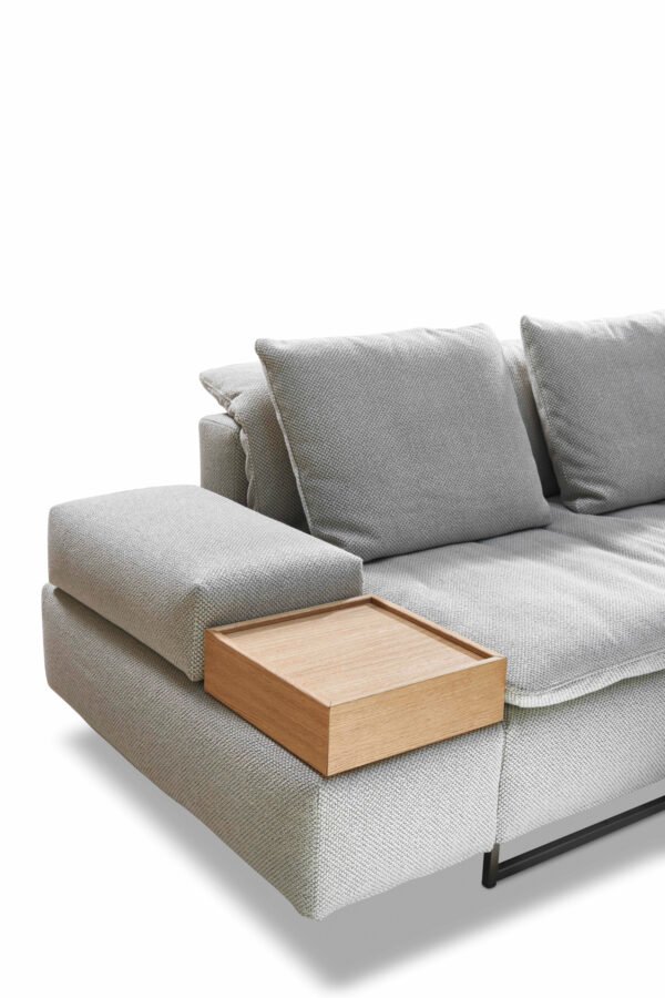 Klasikinė sofa su padėklu