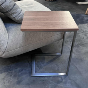 TINGLE šoninis staliukas